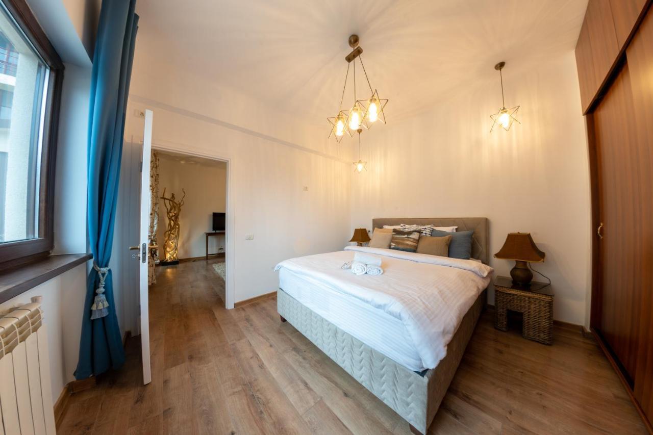 Theatre Rooftop Apartment With Patio Βουκουρέστι Εξωτερικό φωτογραφία